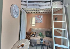 STUDIO LE SAUMON FACE GARE EVREUX
