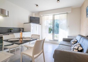 Studio Les Pieds dans l'eau by Interhome