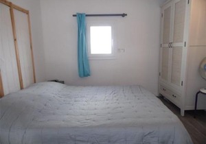Studio mezzanine, 4 couchages, 1er étage, parking privé, à 700 m des commerces, Grau d'Agde - FR-1-423-39