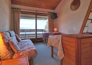 Studio mezzanine cosy, balcon plein sud, quartier calme, proche pistes et commerces, navette gratuite - FR-1-398-554