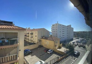 Studio Mezzanine Lumineux à 50m de la Plage – 5 Couchages à Sainte-Maxime - FR-1-226-474
