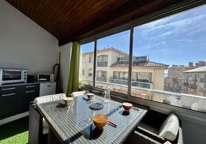 Studio Mezzanine Lumineux à 50m de la Plage – 5 Couchages à Sainte-Maxime - FR-1-226-474