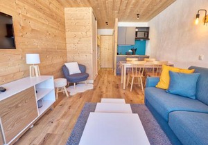 Studio rénové, proche pistes, parking, confort - FR-1-505-157