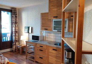 Studio rénové à Chamonix avec balcon, animaux acceptés, parking - FR-1-517-54