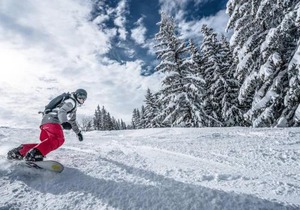 Studio rénové 2* pour 4 pers., skis aux pieds, balcon exposé sud-ouest, proche commerces et garderie - FR-1-398-528