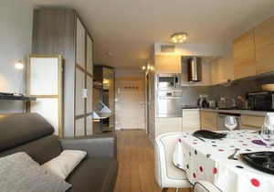 Studio rénové 4 pers à Saint-Chaffrey avec balcon, classé 3 étoiles - FR-1-330E-117