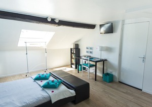 STUDIO ROMANTIC ESCALE À ÉPERNAY