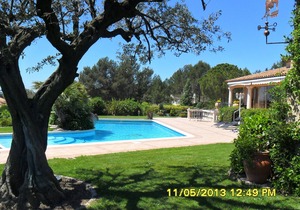 Studio standing in villa with heated pool, air conditioning