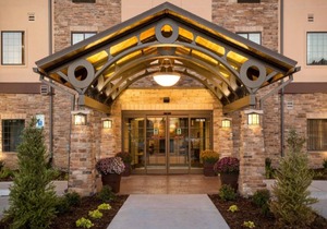 Studio Suite Great for Business Travelers! Fitness Center On-Site