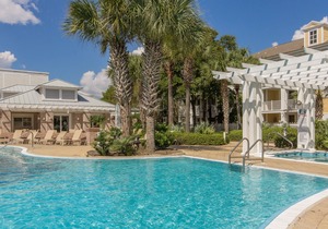 Studio Unit ~ Bayside Gated Resort ~ Kitchenette