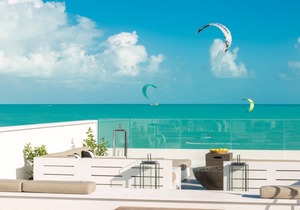Studio w/ Partial Sea View @LongBay & Free Breakfast now 'til end June