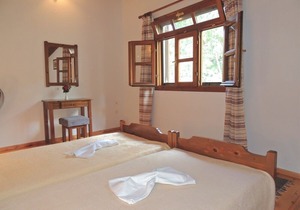 Studio with Amazing Mountain Views in Traditional Thassian Estate !