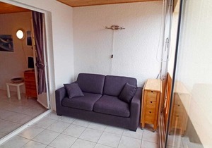 Studio with closed loggia and 25m2 terrace