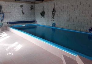 Studio with private garden and indoor pool