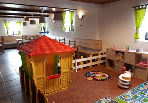 Studio with private garden and indoor pool