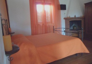 Studio with Terrace in Pescia Romana - 28 m² + Parking Included