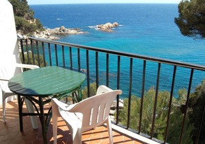 STUDIOS FACE À LA MER - Cala Llevado 02