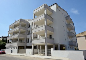 Studios, two-room and three-room apartments a few steps from the beach