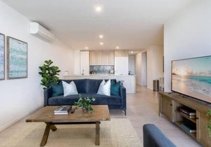 Stunning 3-Bed Unit with Bayside Views