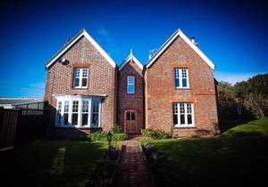 Stunning 6 bedroom Farmhouse in Hellingly
