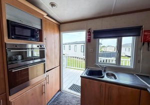 Stunning 6 berth caravan at Manor Park in Hunstanton Norfolk ref 23194K