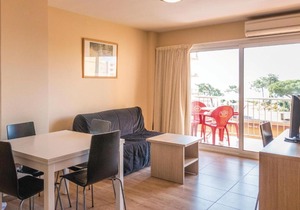 Stunning apartment in Malgrat de Mar with 2 Bedrooms, WiFi and Outdoor swimming pool