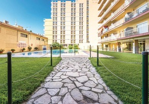 Stunning apartment in Malgrat de Mar with 2 Bedrooms, WiFi and Outdoor swimming pool