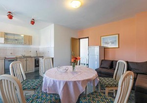 Stunning Apartment In Rovinjsko Selo