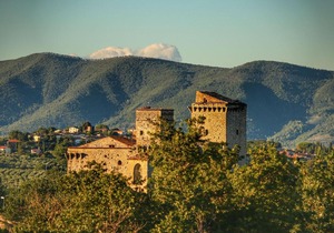 Stunning Castle in Gualdo Cattaneo with Shared Swimming Pool