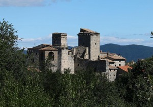 Stunning Castle in Gualdo Cattaneo with Shared Swimming Pool