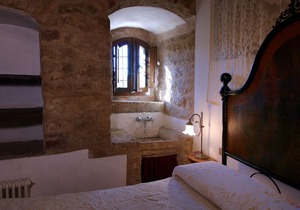 Stunning Castle in Gualdo Cattaneo with Shared Swimming Pool