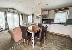 Stunning dog friendly caravan at Manor Park, Hunstanton in Norfolk ref 23188K
