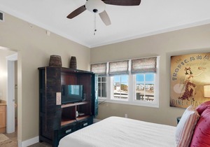 Stunning Gulf Front Condo on Deer Lake State Park! Parks, Trails, & Pools!