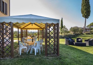 Stunning Home In Chiusi