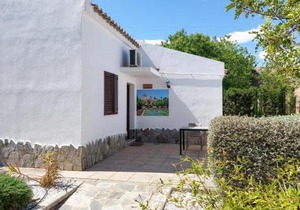 Stunning Home In El Coronil With Wifi