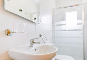 Stunning Home In El Coronil With Wifi
