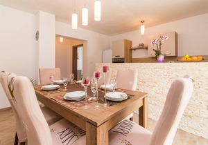 Stunning home in Pula