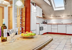Stunning home in Roslev with kitchen