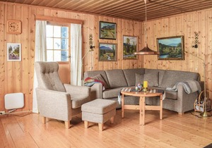 Stunning home in Sjusjøen with kitchen