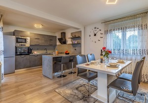 Stunning home in Skatari with WiFi
