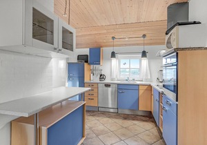 Stunning home in Skjern with kitchen