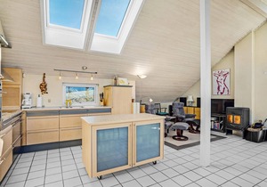 Stunning home in Struer with WiFi