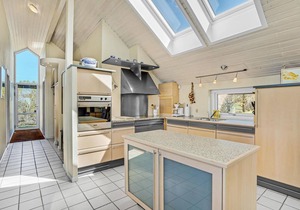 Stunning home in Struer with WiFi