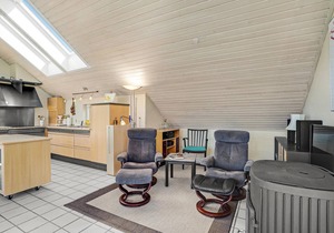 Stunning home in Struer with WiFi
