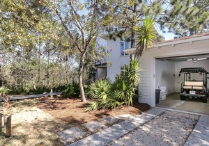Stunning Home on Golf Course w/ Golf Cart & Beach Access
