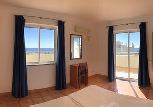 Stunning location - Porto de Mós beach
