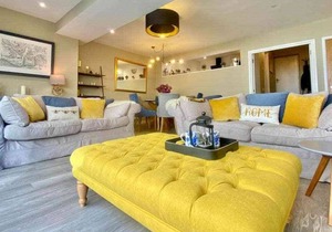 Stunning modern mews house in Clifton