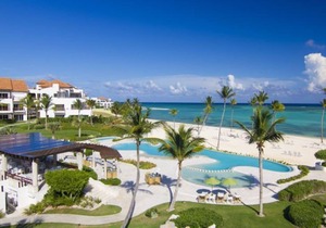 Stunning Ocean View 2 Bedroom Condo with Jacuzzi! Sleeps 4