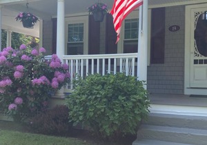 Stunning Remodel 6 Bedroom Home in Narragansett Pier
