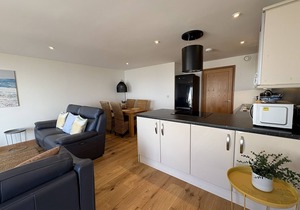 Stunning Sea Views from this Cosy 1 Bedroom Apartment